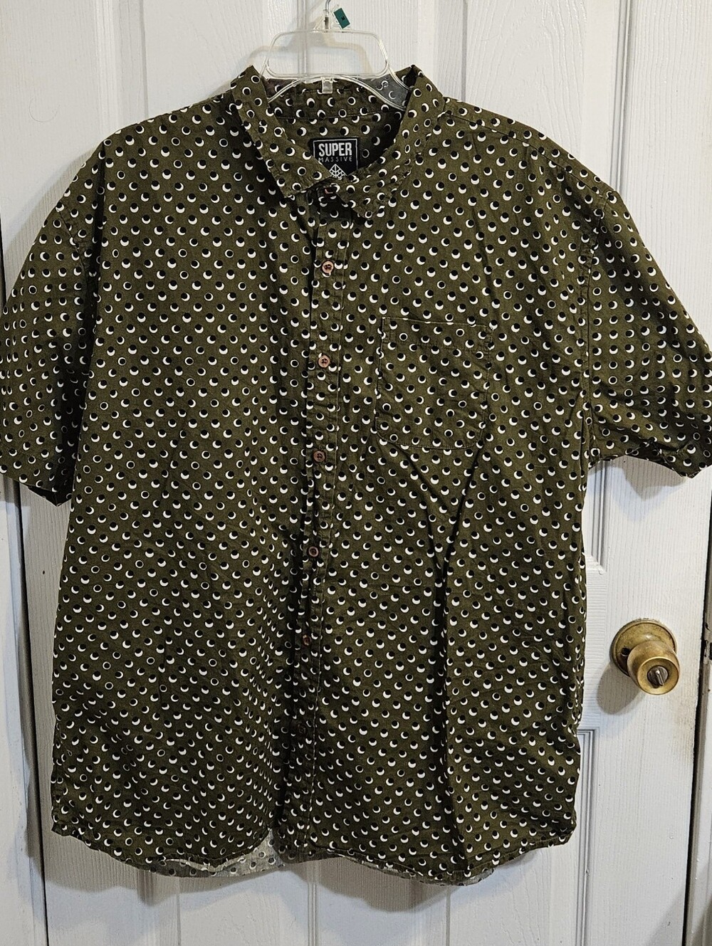 Super Massive Shirt Mens 2X Large Green Button Down Short Sleeve Polka Dot AOP
